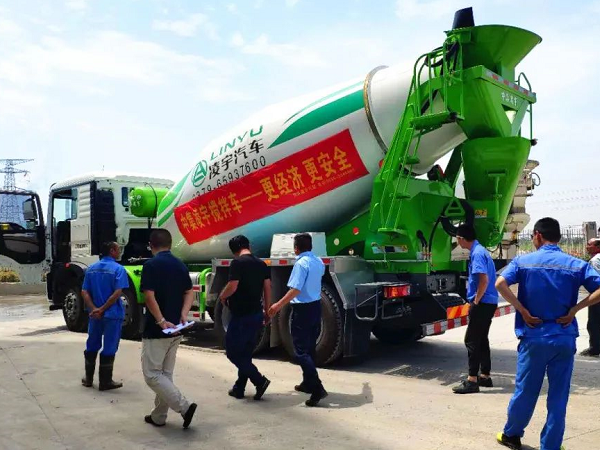 中集凌宇攪拌車全國巡展繼續(xù)：出征安徽，這一組合果然豪橫！
