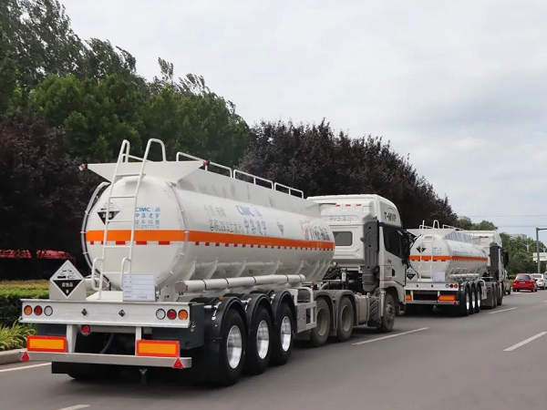 貴州新客戶一次性下單10臺(tái)車，凌宇液罐在業(yè)內(nèi)是真香……